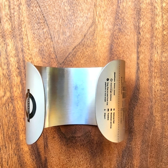 London Tube Metro Cuff Bracelet - By Design Hype Inc. - Picture 3 of 12